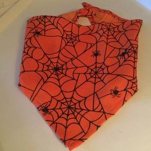 HOTEL DOGGY BANDANA SPIDERWEB PATTERN ORANGE BLACK HALLOWEEN SIZE XS/S NWOT